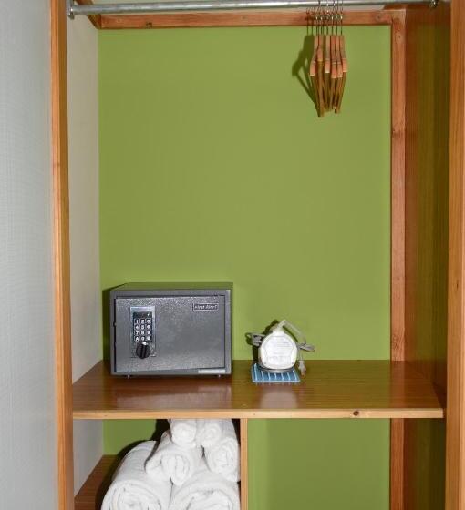 استودیوی استاندارد, Kiskadee Korner