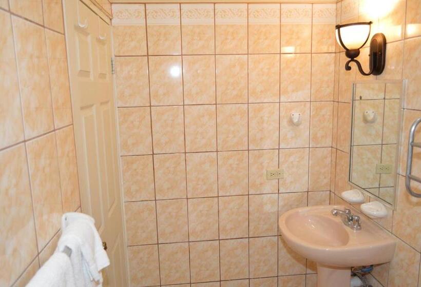 اتاق استاندارد, Kiskadee Korner