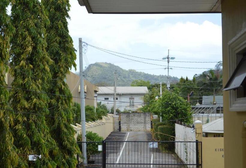 آپارتمان 1 خوابه, Kiskadee Korner