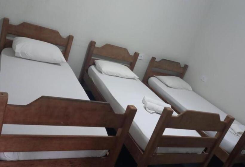 Standaard Driepersoonskamer, Pousada Do Vladimir