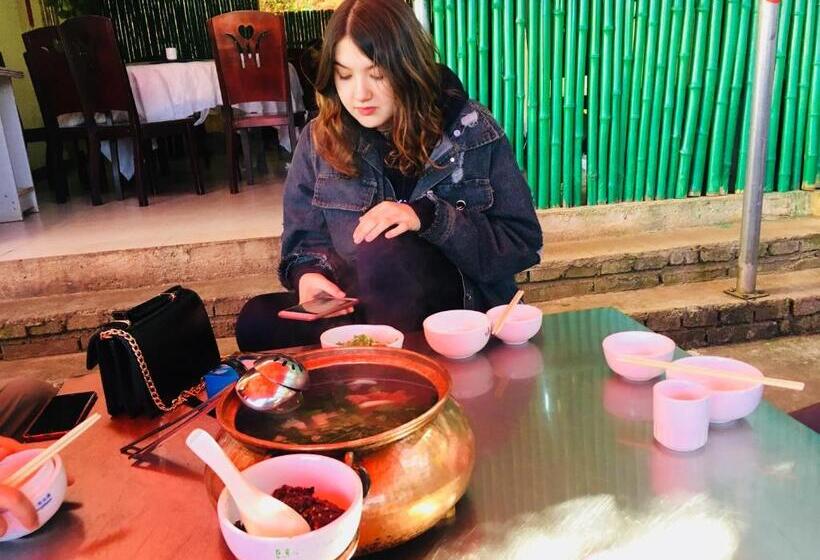 Номер Стандарт, Huakun Chain Tourist Guest House