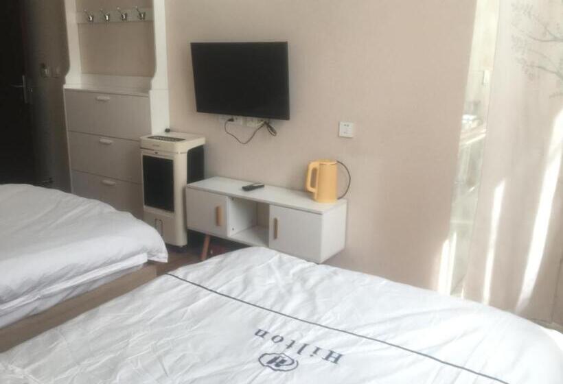 Студия Стандарт, Huakun Chain Tourist Guest House