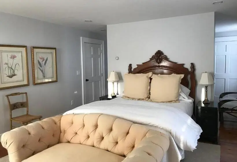 スタンダードルーム, Hudson B&b