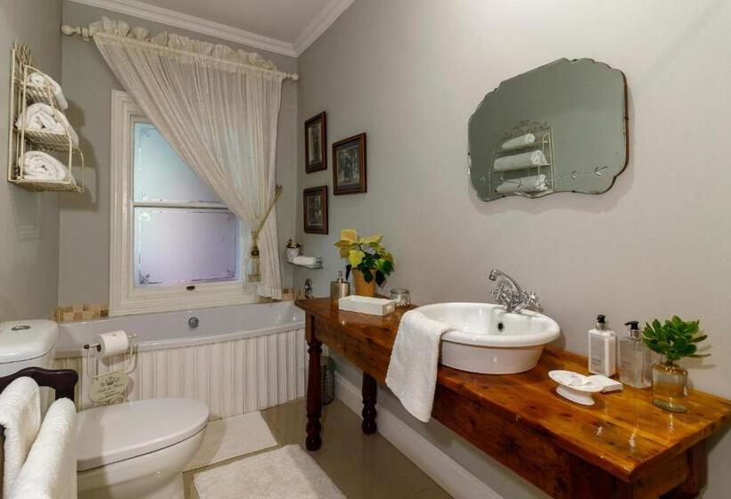 Suite with Terrace, Fiddlewood Fields Guest House