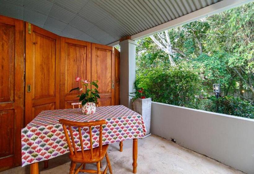 سوییت لوکس, Fiddlewood Fields Guest House