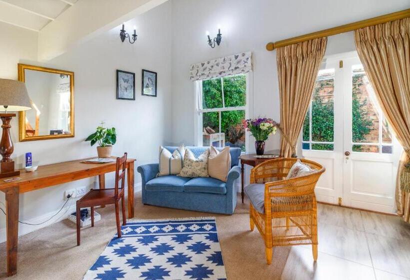 اتاق لوکس خانوادگی, Fiddlewood Fields Guest House