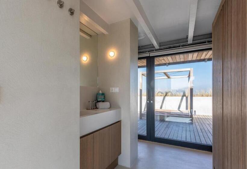 Королевский Люкс, Duinhotel Tien Torens