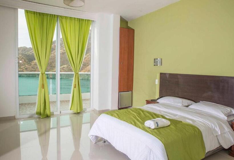 סוויטה דלוקס, Large Beach