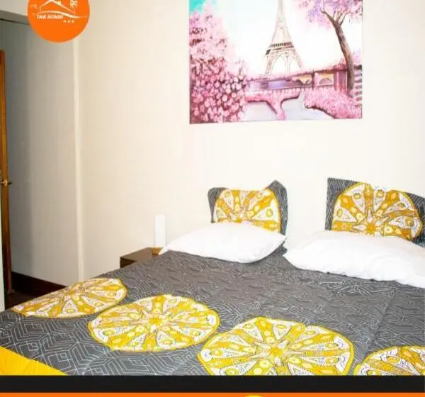 اتاق استاندارد با تخت بزرگ, The House