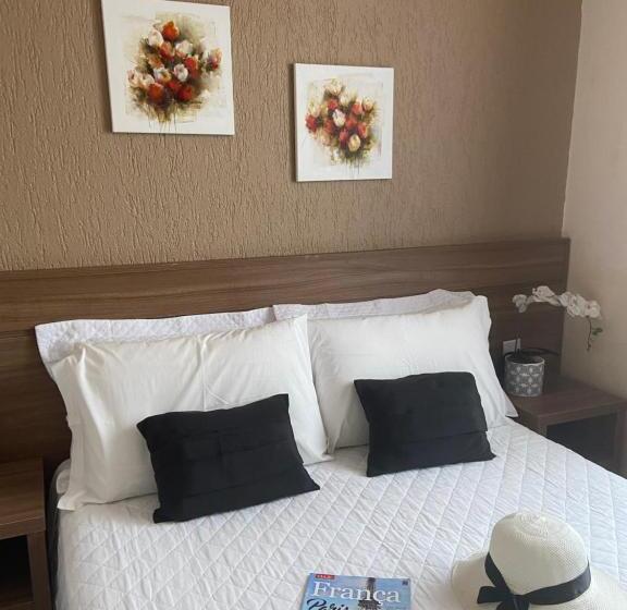 Deluxe Family Room, Pousada Natália