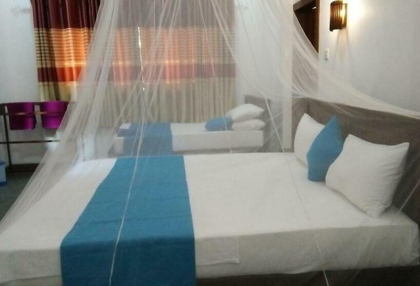 חדר משפחתי, Sunworld Villa