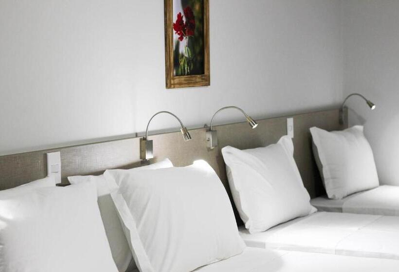 غرفة ديلوكس رباعية, Pousada Casarao Schmidt