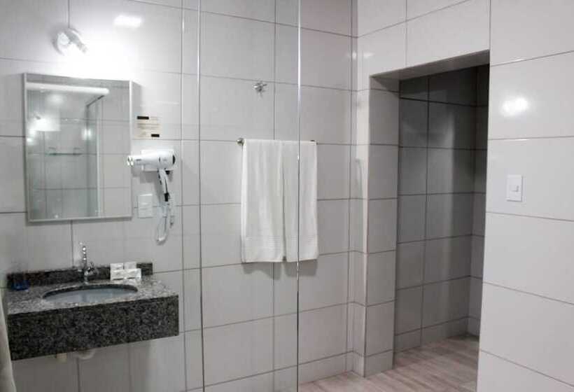 غرفة ديلوكس رباعية, Pousada Casarao Schmidt