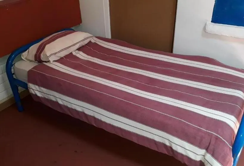 Deluxe Yhden Hengen Huone, Paljas Backpackers