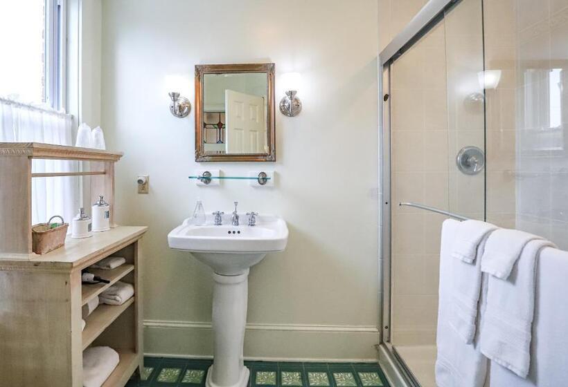 Трехместный Номер Superior, The Charlotte Hotel & Restaurant