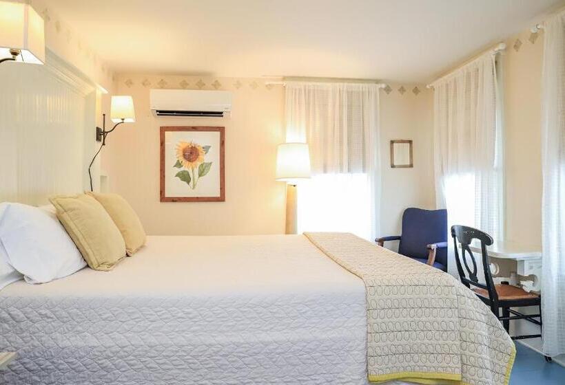 Номер Superior Кровать Кинг, The Charlotte Hotel & Restaurant