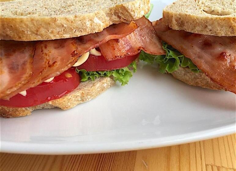 חדר אקונומי, Green Hill