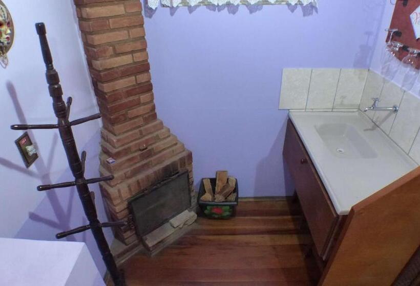 스탠다드 트리플 룸, Pousada Venezia