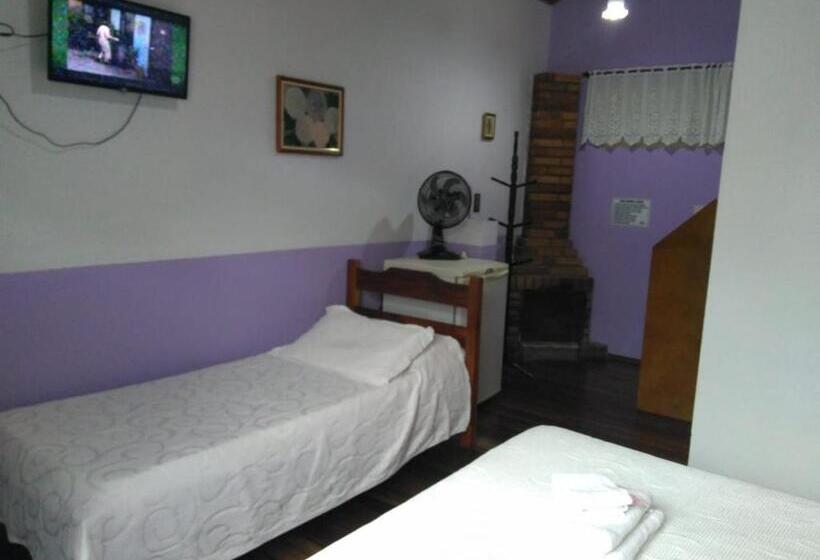 스탠다드 트리플 룸, Pousada Venezia