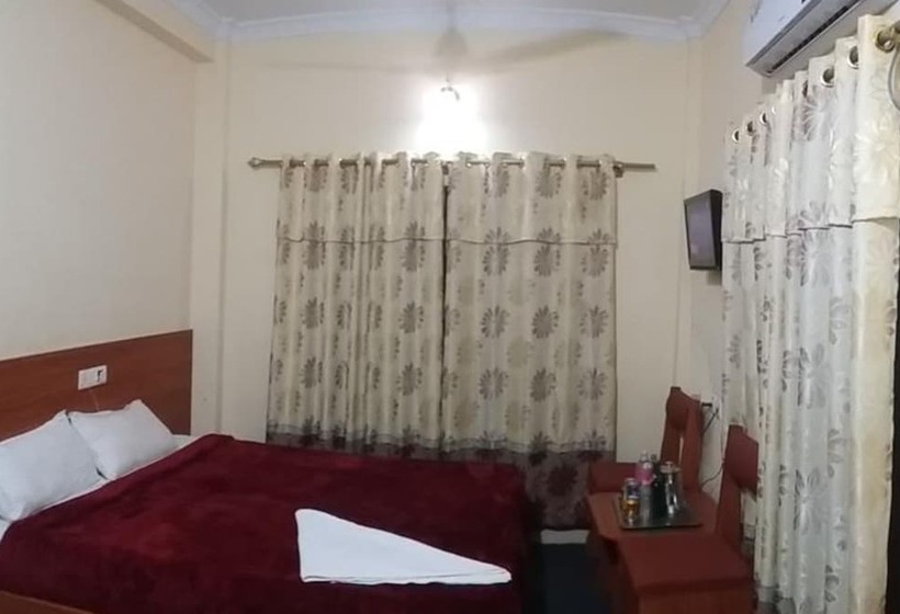 اتاق لوکس چهار تخته, Daisy Park