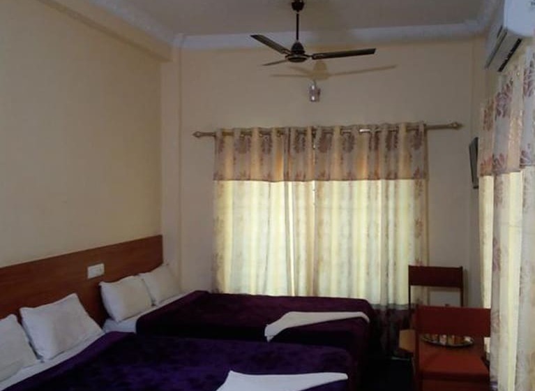 اتاق لوکس چهار تخته, Daisy Park