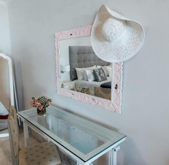 מיטת קינג בסוויטה, Arcangeli Wines