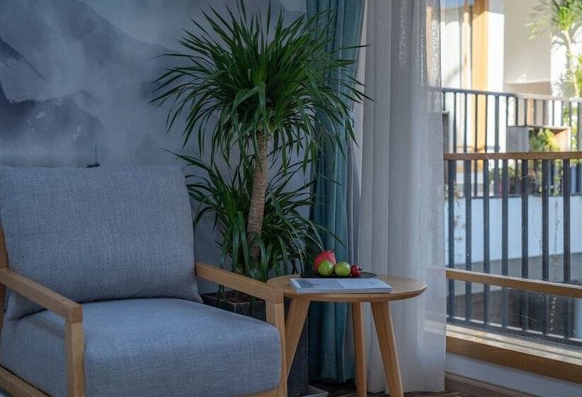 Family Suite, Baiduju