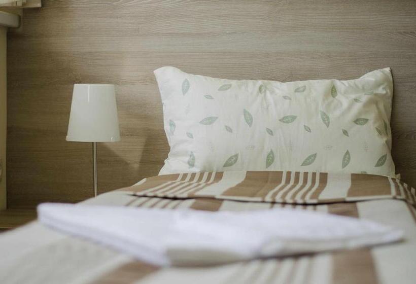 اتاق استاندارد چهار تخته, Birštono Banginukas