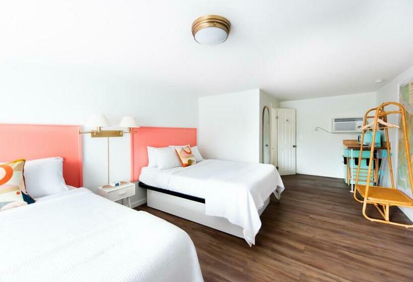 غرفة قياسية, Royal Palms Motel