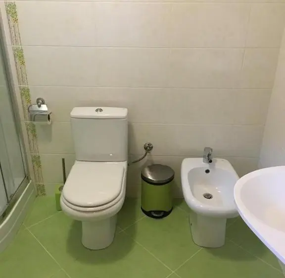سوییت با چشم‌انداز کوه, Guesthouse Kolo Druziv