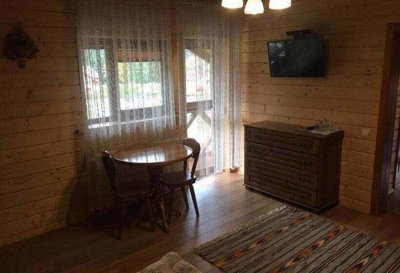 اتاق استاندارد با چشم‌انداز کوهستان, Guesthouse Kolo Druziv