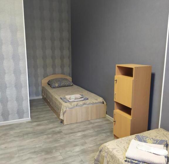 اتاق استاندارد سه تخته با سرویس بهداشتی مشترک, Mini Hotel Na Gasheka