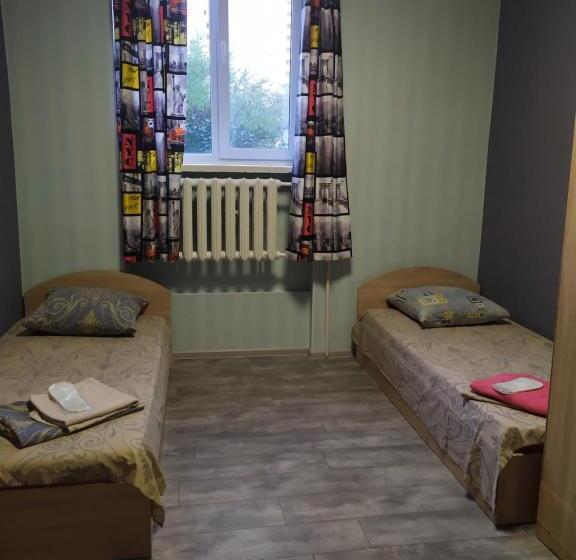 اتاق استاندارد سه تخته با سرویس بهداشتی مشترک, Mini Hotel Na Gasheka