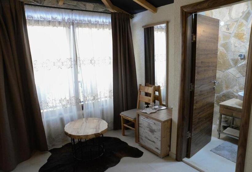 اتاق لوکس, Stara Hercegovina