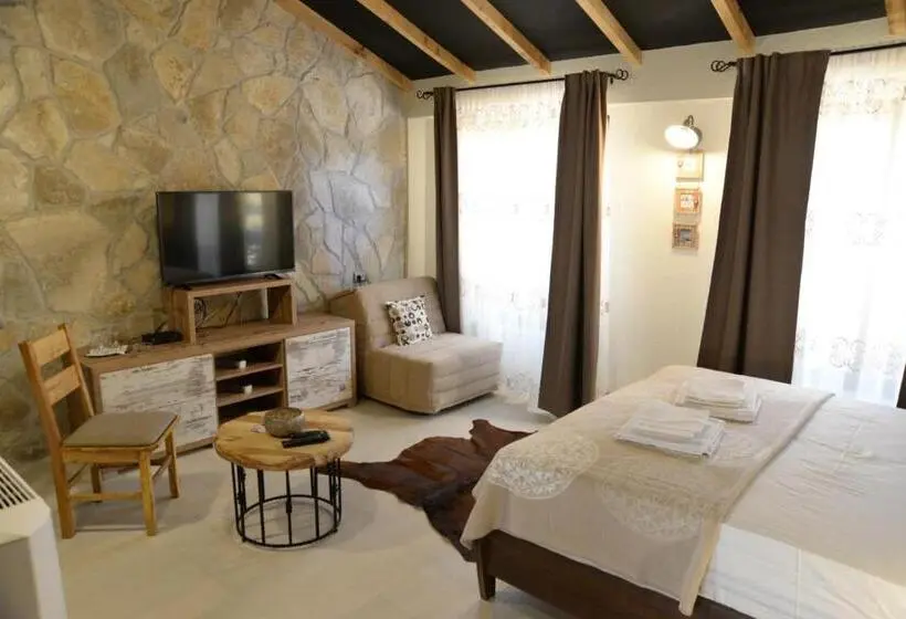 اتاق لوکس, Stara Hercegovina