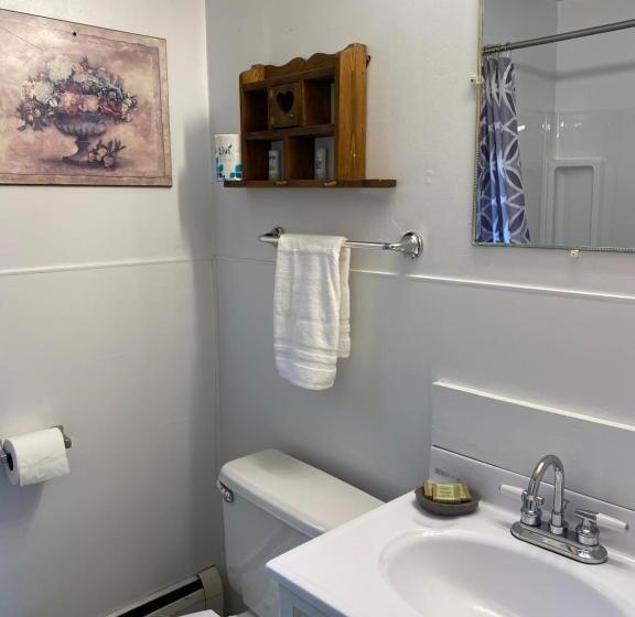 Номер Стандарт, Two Rivers Inn