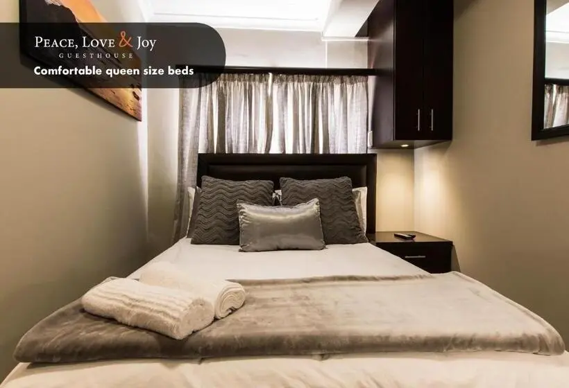 اتاق لوکس, Peace Love And Joy Self Catering Units