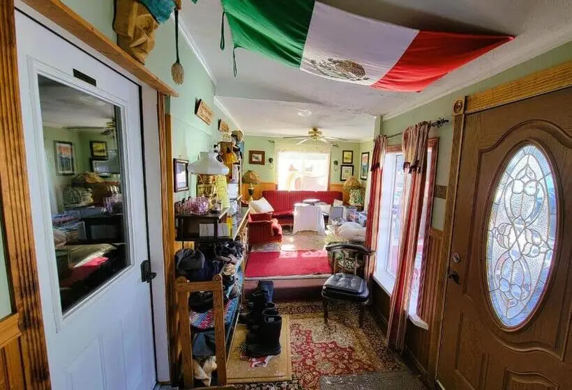 スタンダードルーム, Billie's Backpackers Hostel