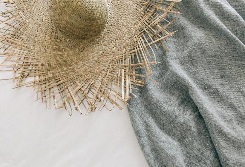 Люкс, The Surfrider Malibu