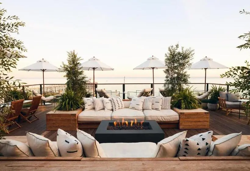 اتاق استاندارد برای معلولان, The Surfrider Malibu