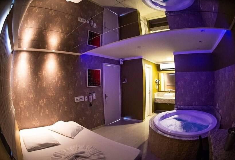 스위트, Motel Paradiso Carazinho Adults Only