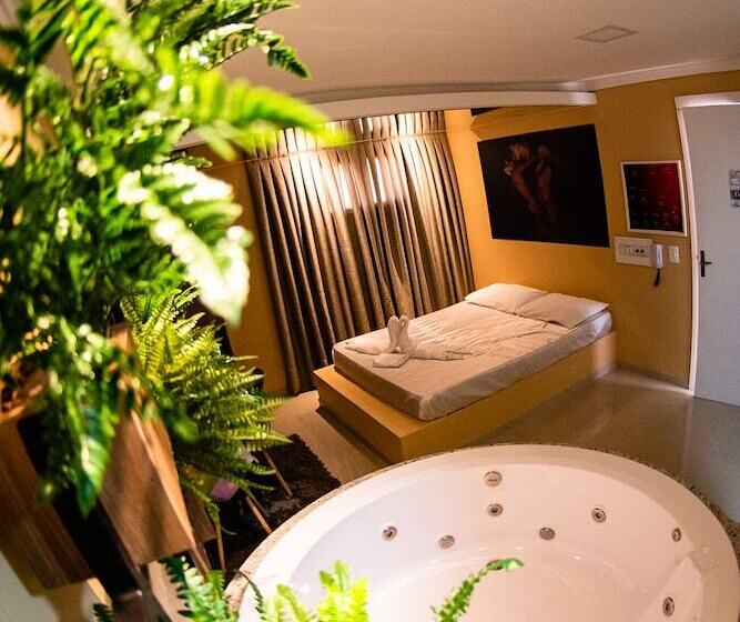 스위트, Motel Paradiso Carazinho Adults Only