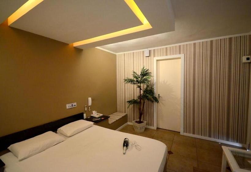 스위트, Motel Paradiso Carazinho   Adults Only