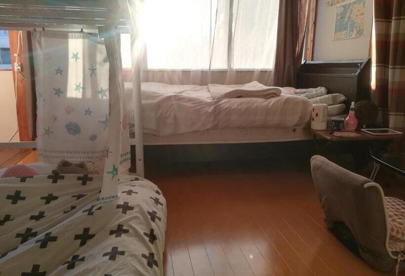 اتاق استاندارد چهارنفره با سرویس بهداشتی مشترک, Credo Sasebo