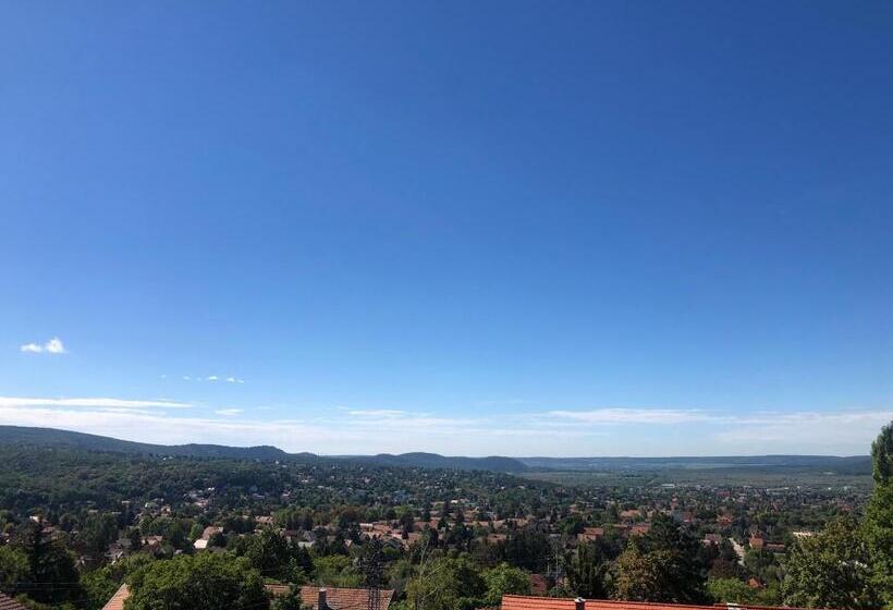 شقة غرفة نوم واحدة مزودة بشُرفة, Eva Rooms