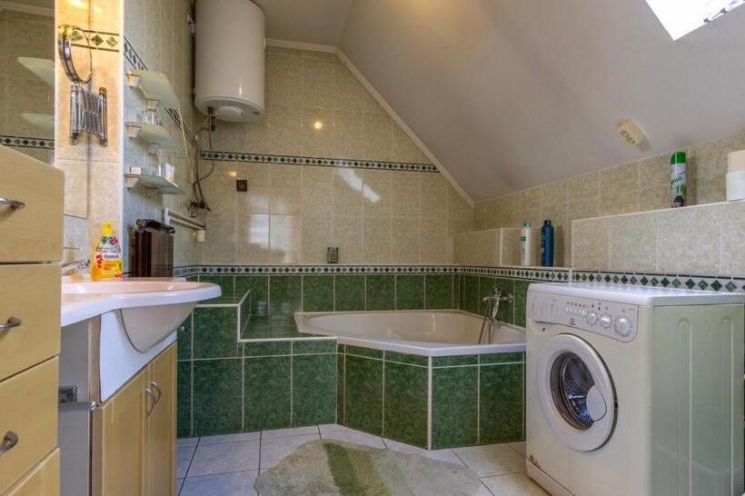 شقة غرفة نوم واحدة مزودة بشُرفة, Eva Rooms