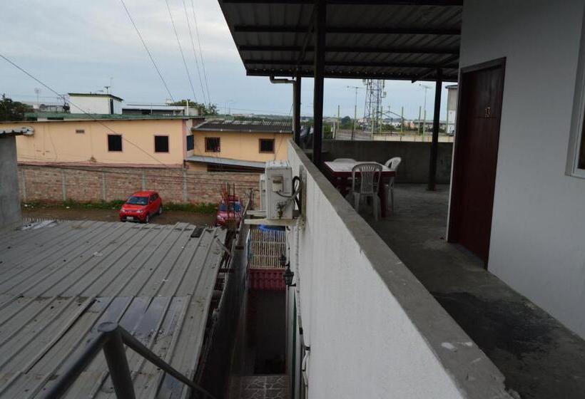 ファミリールーム, Hostal El Naufrago 1