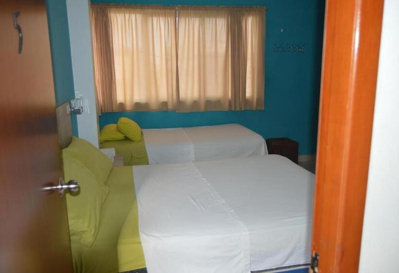 ファミリールーム, Hostal El Naufrago 1