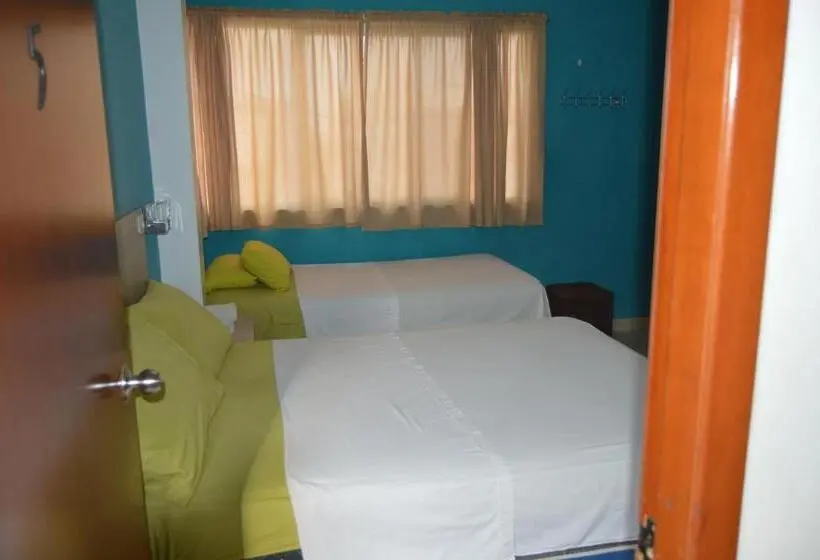 ファミリールーム, Hostal El Naufrago 1