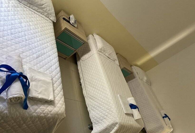 베이직 3인 룸, Pousada Universitária